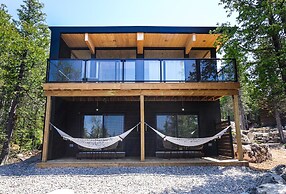 Stone Cove Waterfront Adults Only B&B