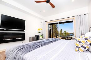 Stone Cove Waterfront Adults Only B&B