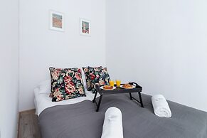 Apartment Bosacka Cracow by Renters