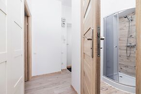 Apartment Bosacka Cracow by Renters