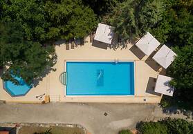 Roxani Country House Resort