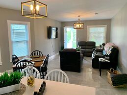 The Maid of the Mist Villa-Yard &Parking