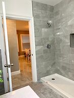 The Maid of the Mist Villa-Yard &Parking