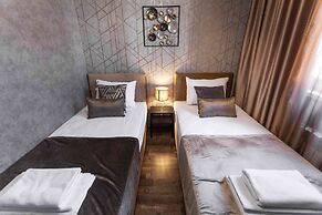 More Apartments na Estonskoy 37 k 8