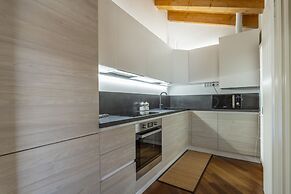 New Deal - APT with Terrace & Jacuzzi