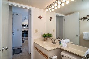 Maui Banyan H506 1 Bedroom Condo by RedAwning