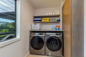 Haena Place 3 Bedroom Home by RedAwning