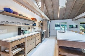 Haena Place 3 Bedroom Home by RedAwning