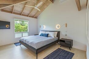 Haena Place 3 Bedroom Home by RedAwning