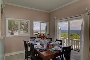 Paradise Ocean View 2 Bedroom Home by RedAwning