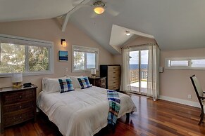 Paradise Ocean View 2 Bedroom Home by RedAwning