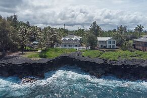 Paradise Ocean View 2 Bedroom Home by RedAwning