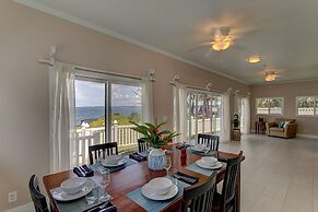 Paradise Ocean View 2 Bedroom Home by RedAwning