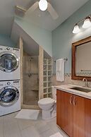 Paradise Ocean View 2 Bedroom Home by RedAwning