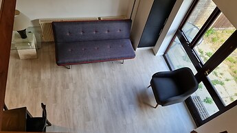 Grace Apartments - Living Stream 1