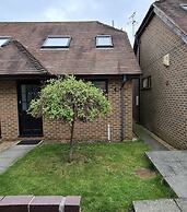 Grace Apartments - Living Stream 1