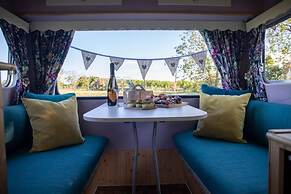 Private Glamping in a Vintage Caravan & Bell Tent