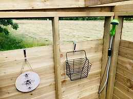 Private Glamping in a Vintage Caravan & Bell Tent