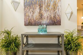 Deluxe and Roomy 6BD Home Close To Disney #6st413