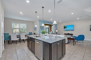 Deluxe and Roomy 6BD Home Close To Disney #6st413