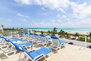 Ocean Drive Studios Beach Front