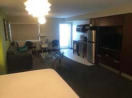 Ocean Drive Studios Beach Front