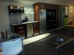 Ocean Drive Studios Beach Front