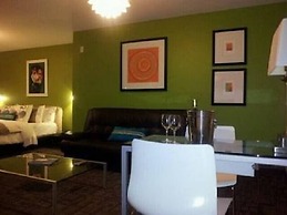 Ocean Drive Studios Beach Front