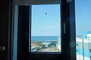 Aroomi Hotel Hyupjae