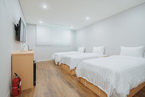 Aroomi Hotel Hyupjae