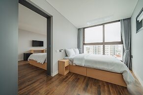 Aroomi Hotel Hyupjae