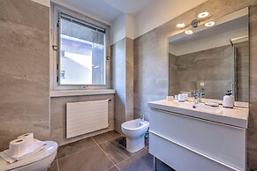 Sunlight - 150m From the Lake