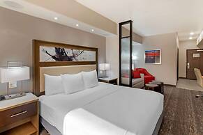 Best Western Premier Liberty Inn & Suites