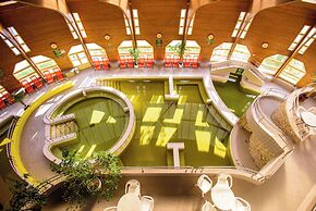 Tisia Hotel & Spa