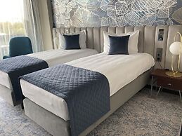 Tisia Hotel & Spa