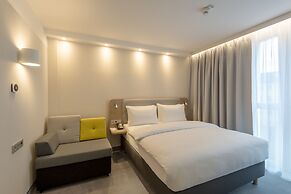 Holiday Inn Express and Suites Potsdam by IHG