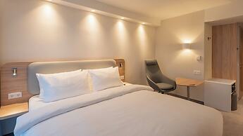Holiday Inn Express and Suites Potsdam by IHG
