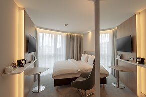 Holiday Inn Express and Suites Potsdam by IHG