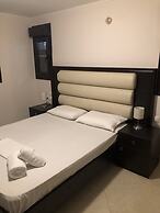 Charming 2-bed House in Kallithea