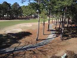 2109m 1 Bedroom Condo by RedAwning