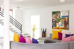 Villa La Sirena 2 Minutes From Beach 3 Bedroom Villa by RedAwning