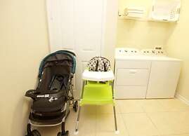 Luxury Oasis 3 Bedroom Condo by RedAwning