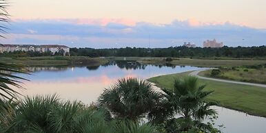 Luxury Oasis 3 Bedroom Condo by RedAwning