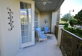 Luxury Oasis 3 Bedroom Condo by RedAwning