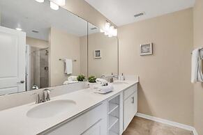 Voted #1 Resort Storey Lake Water Park 2 Bedroom Townhouse by Redawnin