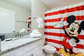 Champions Gate 6bed 5bath Vacation Home 6 Bedroom Villa by RedAwning