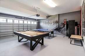 Champions Gate 6bed 5bath Vacation Home 6 Bedroom Villa by RedAwning