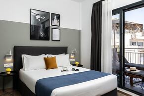 PLAY Theatrou Athens