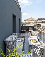 PLAY Theatrou Athens