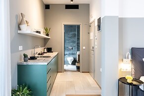 PLAY Theatrou Athens